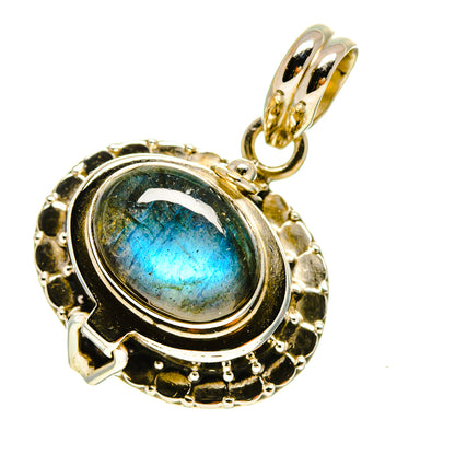 Labradorite poison pendant with oval blue labradorite cabochon and silver bail