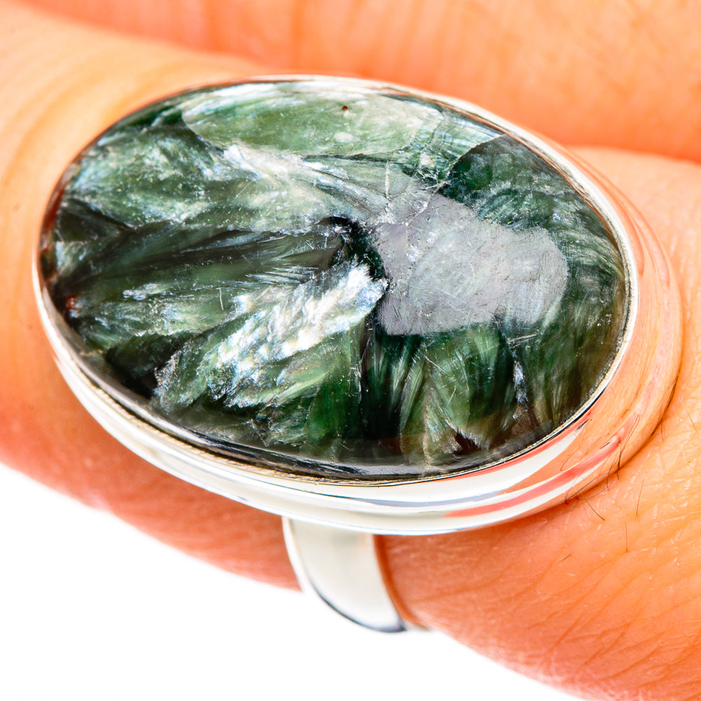 Large oval seraphinite ring, green marbled cabochon on 925 sterling silver band