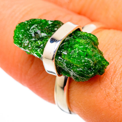 Chrome Diopside Rings handcrafted by Ana Silver Co - RING105402
