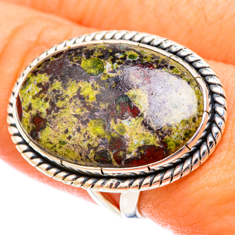 925 sterling silver oval ring with marbled green, dark and red speckled stone