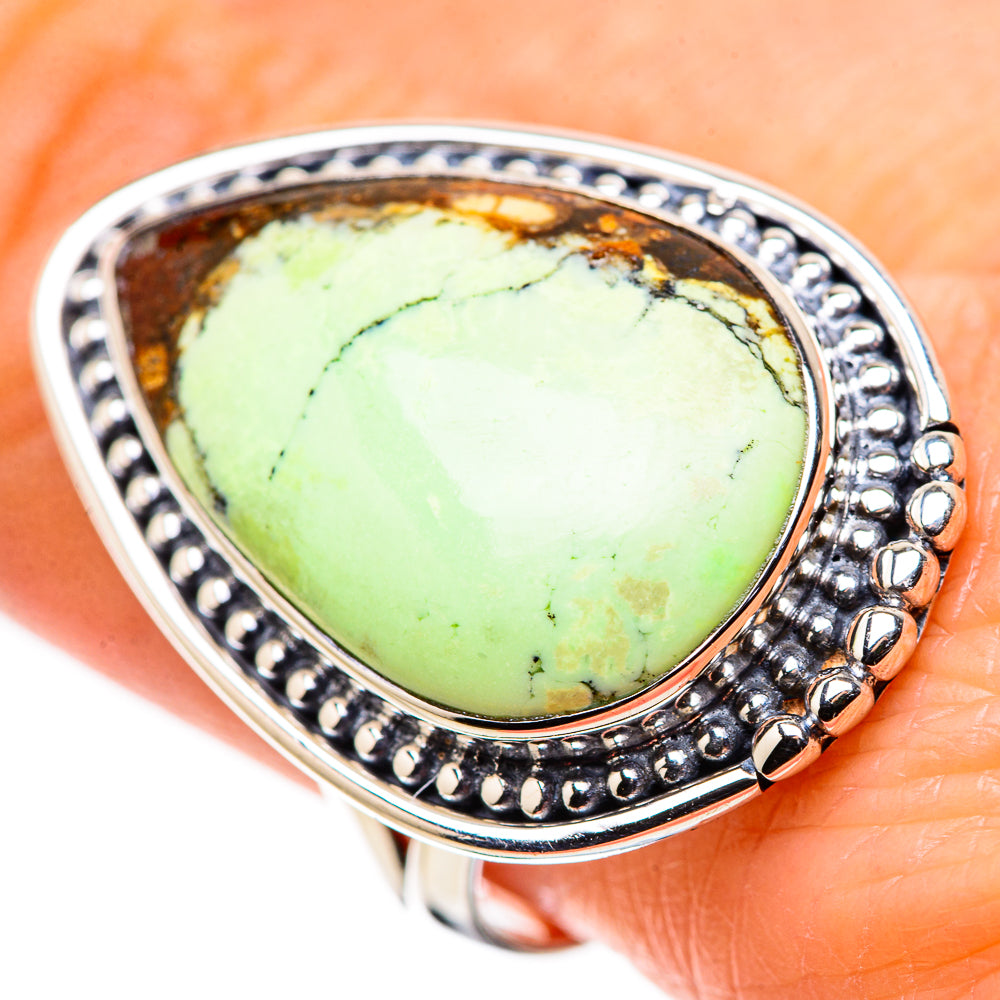 925 sterling silver ring featuring bezel-set oval lemon chrysoprase with warm amber veining