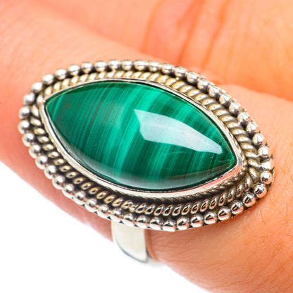 Malachite-green oval ring with silver beaded bezel and slim band, size 7.5