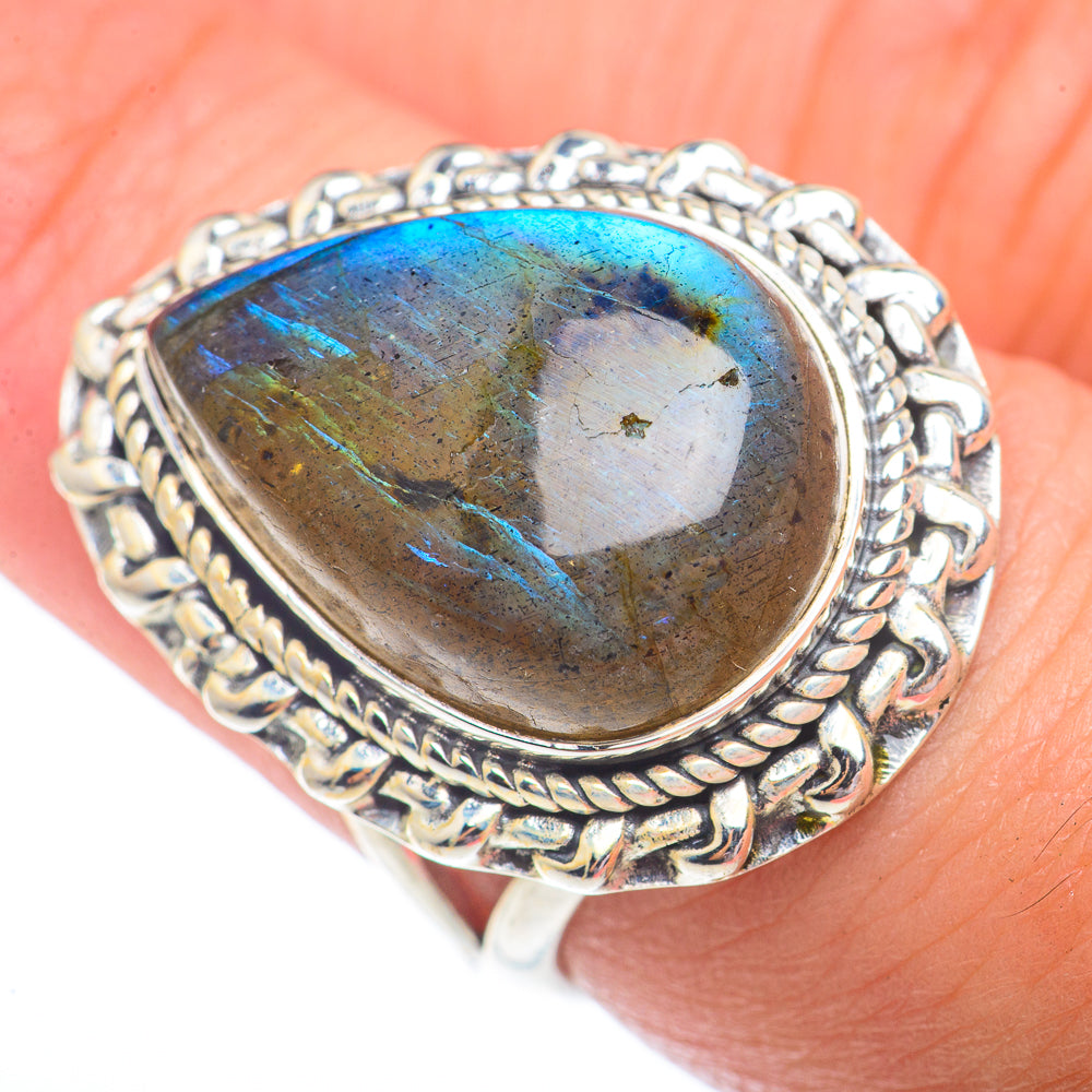 Labradorite ring with oval blue-gold gemstone set in ornate 925 sterling silver band