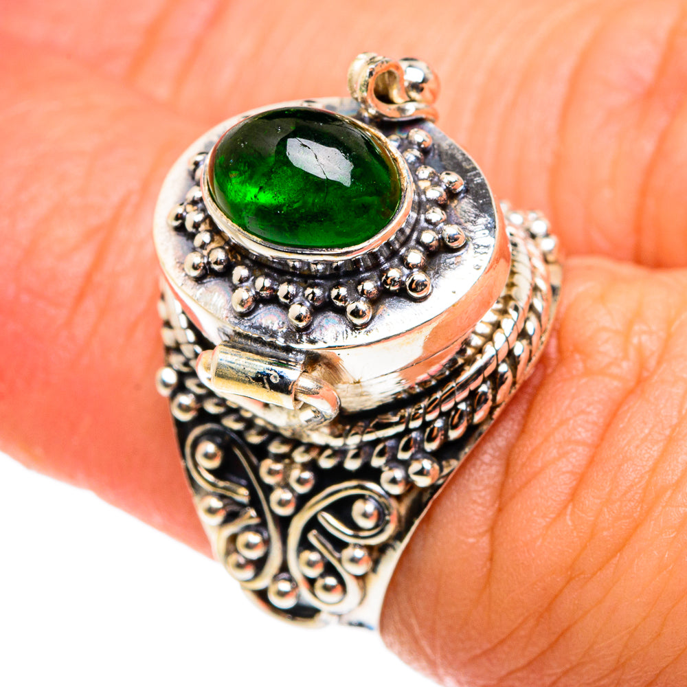 Chrome Diopside Rings handcrafted by Ana Silver Co - RING77777
