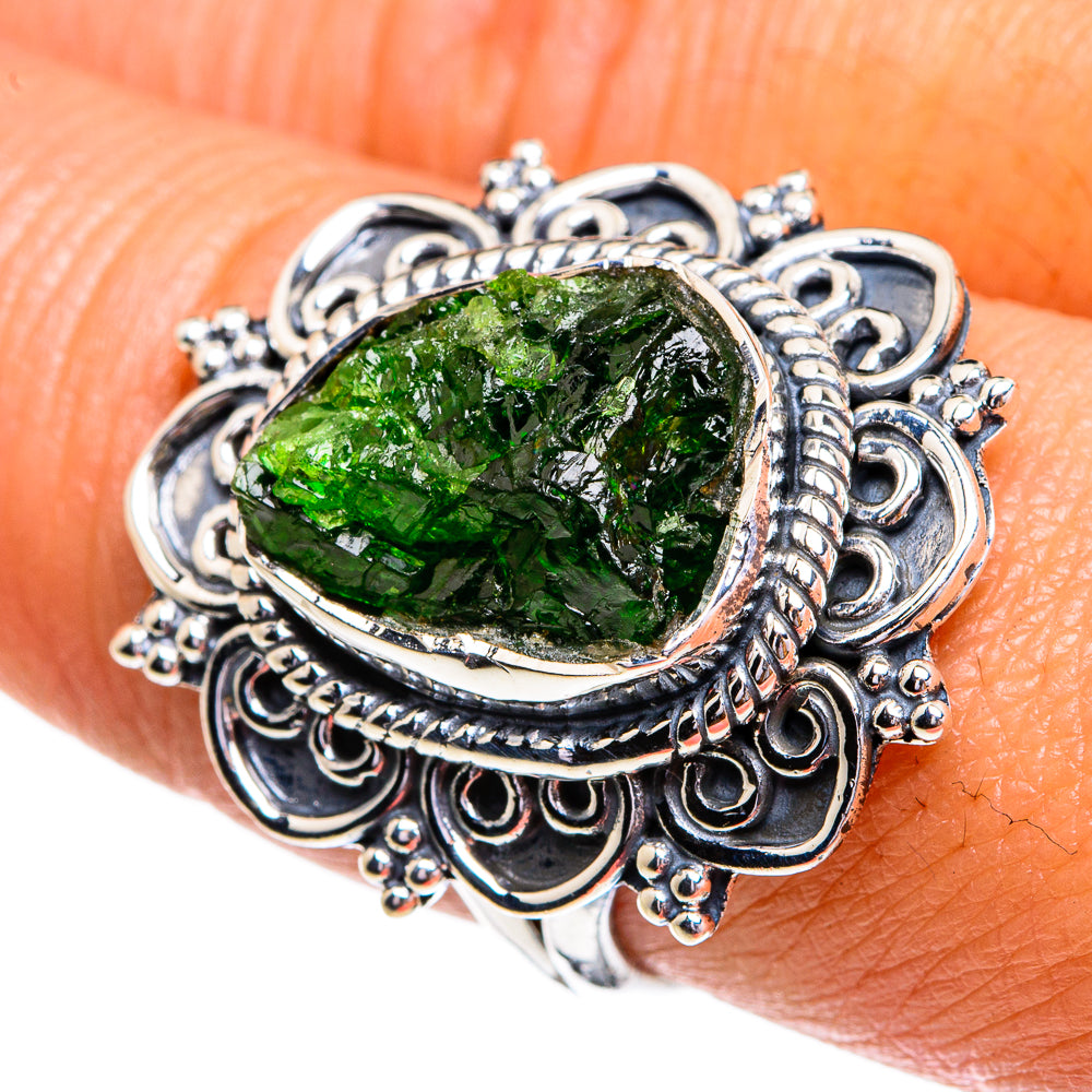 Chrome Diopside Rings handcrafted by Ana Silver Co - RING79314