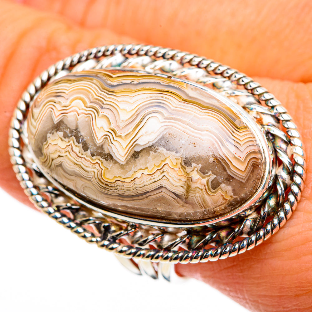 Sterling silver oval lace agate ring with beige tan banded cabochon and rope bezel