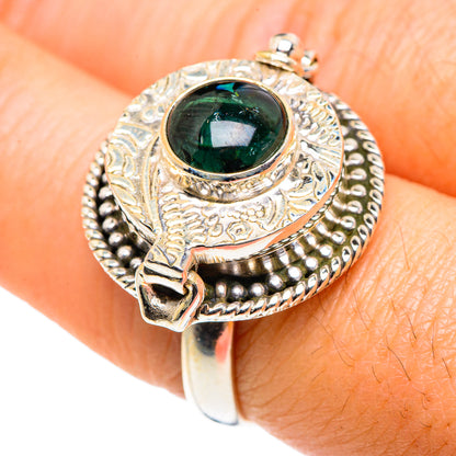 Green tourmaline poison ring with bead-and-engraved bezel, 925 sterling silver band