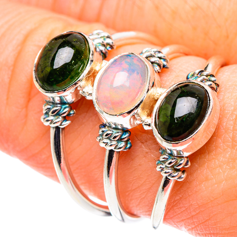Sterling silver 3-stone oval ring: green stones and pink opal center