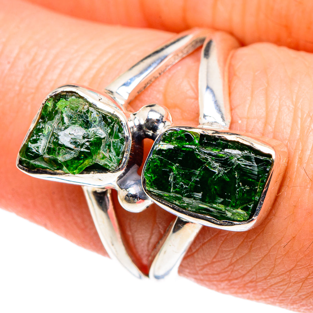 Chrome Diopside Rings handcrafted by Ana Silver Co - RING91816
