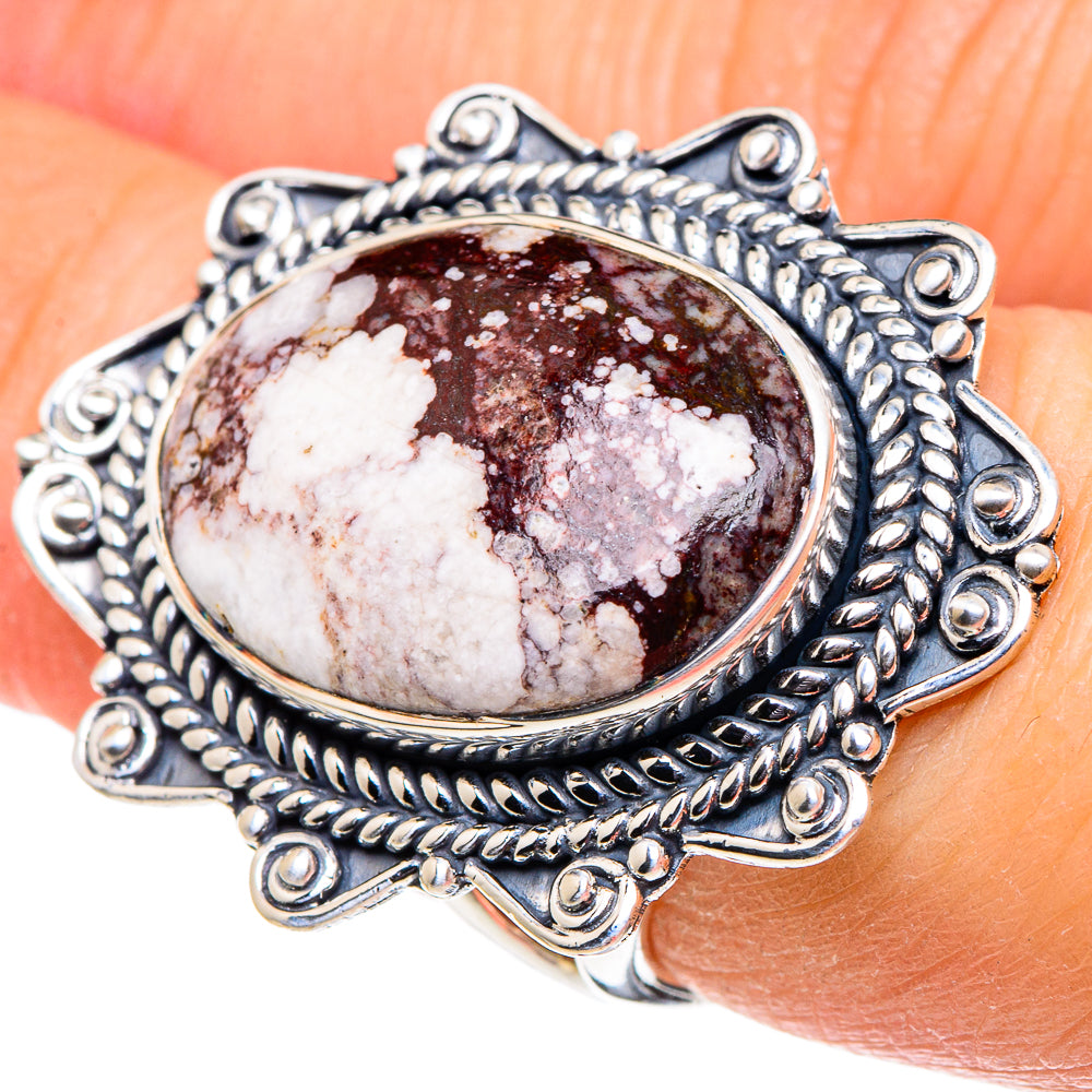 Oval wild horse jasper cabochon ring in silver-tone with detailed braided border