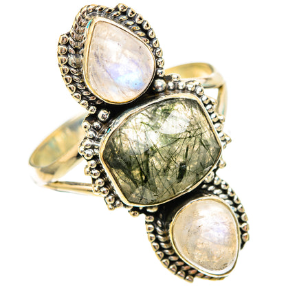 925 silver ring with two oval iridescent white stones and a green quartz center