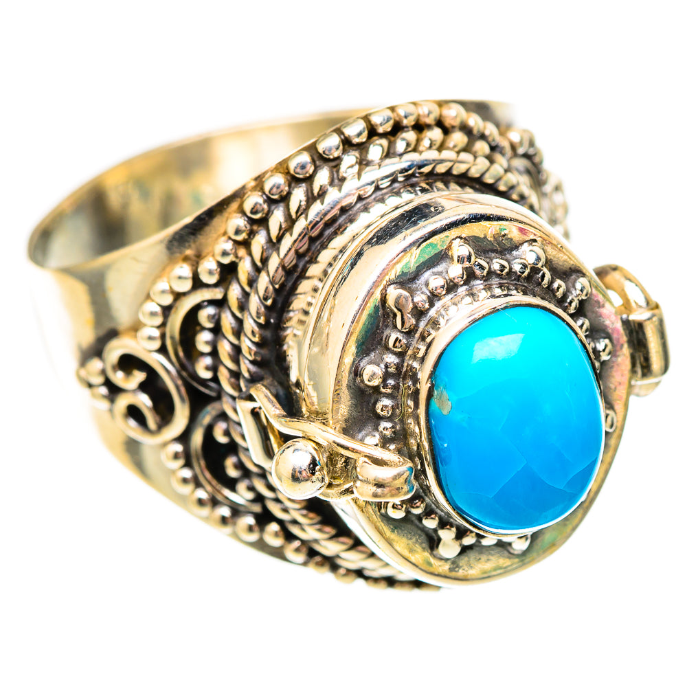 Turquoise oval cabochon sterling silver ring with raised filigree and scalloped edge