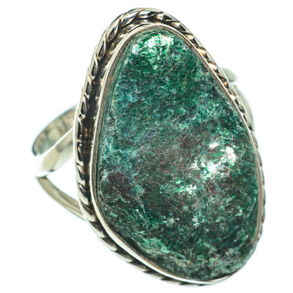 Oval green fuchsite sterling silver ring, side view of openwork band