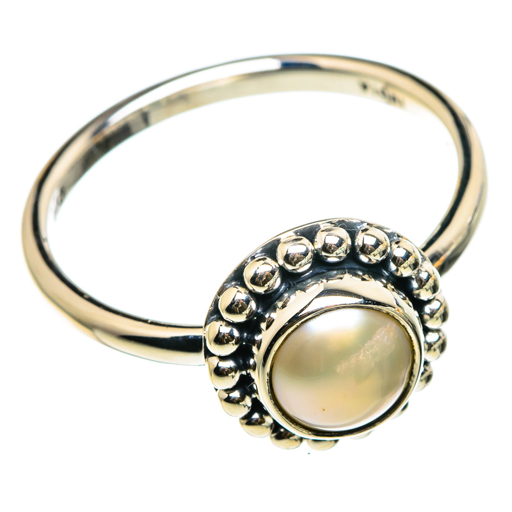 Polished 925 sterling silver pearl ring with round bezel and beaded band, size 8.25