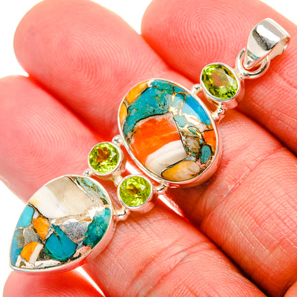 Spiny oyster turquoise-orange pendant with peridot green stones, set in 925 silver