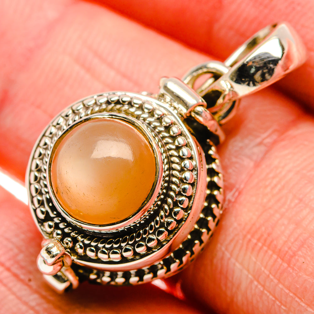 Poison Peach Moonstone Pendant 1 1/8" (925 Sterling Silver) PD37606