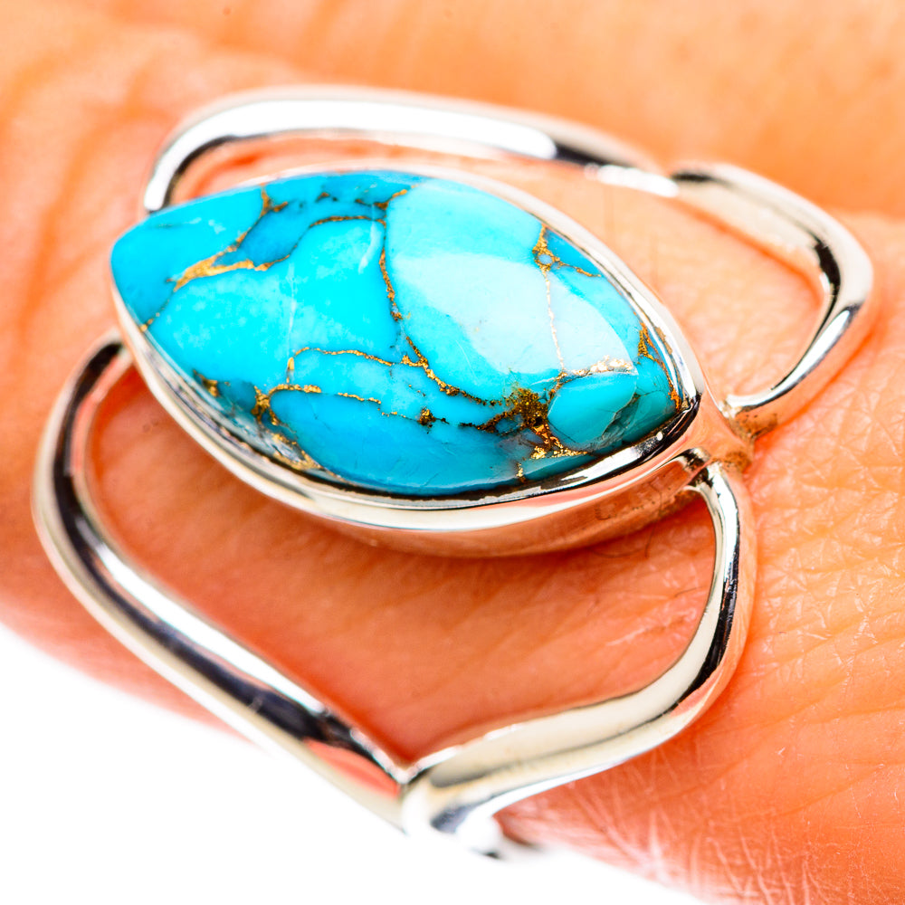 Turquoise oval cabochon sterling silver ring with gold-tone veining, open split shank