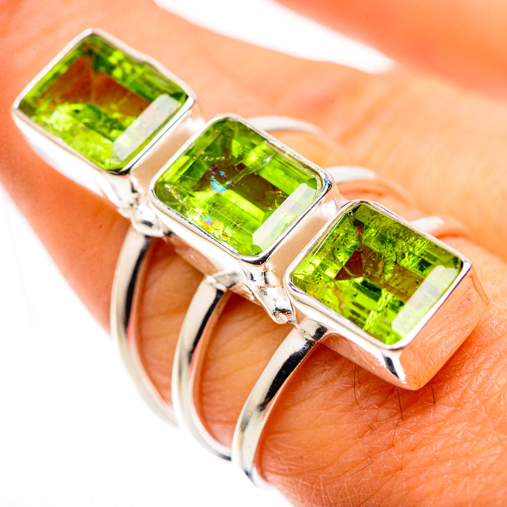 Large Peridot Ring Size 8 (925 Sterling Silver) RING136190
